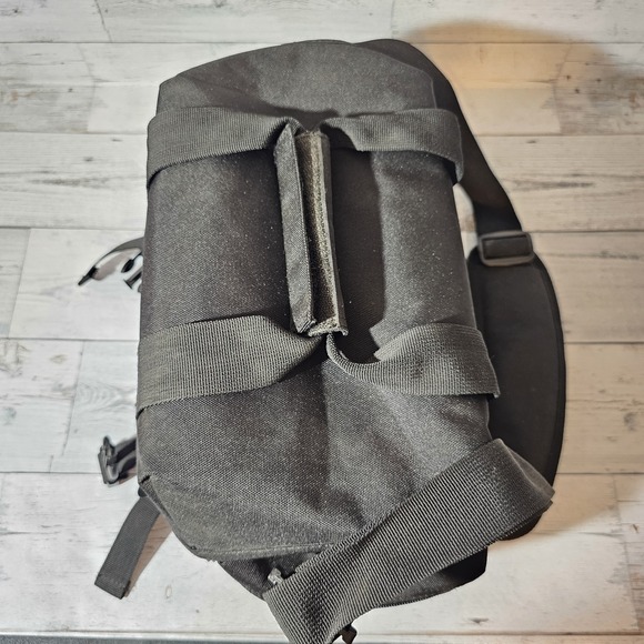 Genuine Canon Deluxe Camera Bag for EOS Cameras Medium Large Photo Video Gadgets - Picture 14 of 16